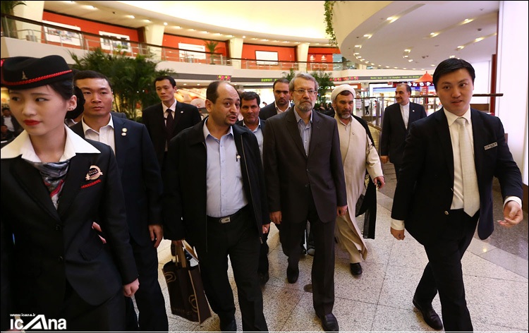 بازدید رئیس مجلس از موزه تاریخی چین