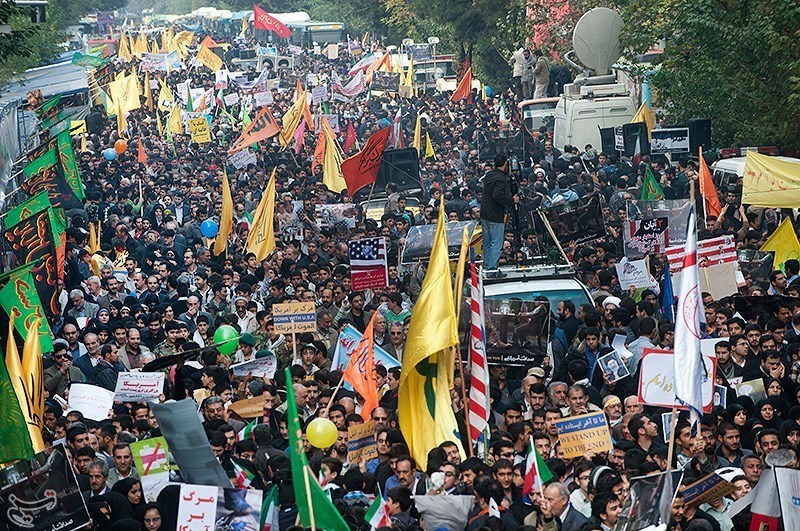 راهپیمایی 13 آبان در تهران