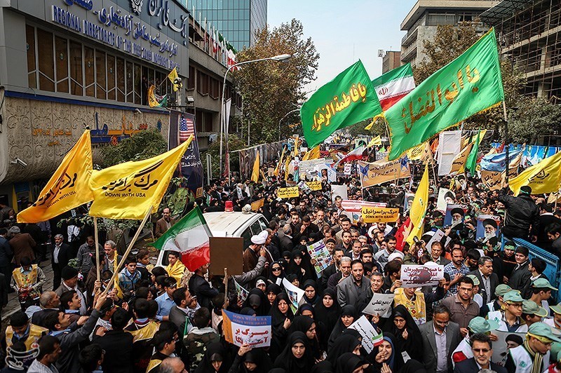 راهپیمایی 13 آبان در تهران
