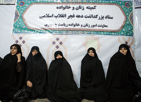 همسر روحانی در مرقد امام(ره)