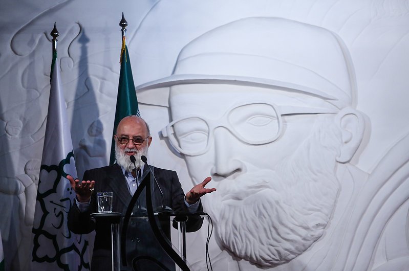تقدیر از عوامل فیلم سینمایی " چ "