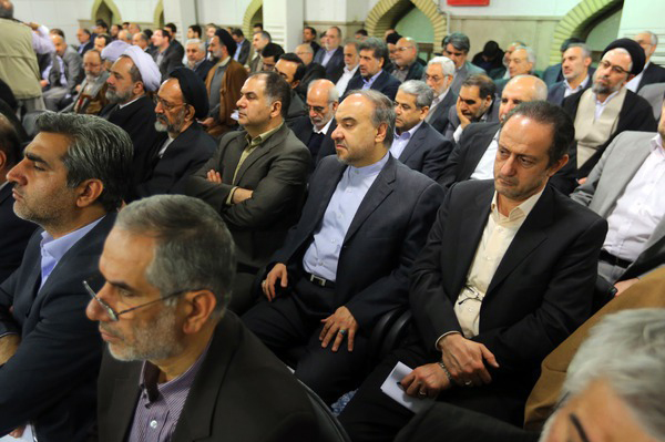 دیدار جمعی از مسئولان با رهبرانقلاب