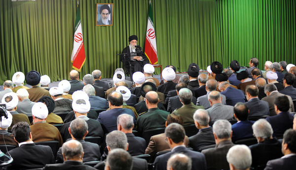 دیدار جمعی از مسئولان با رهبرانقلاب