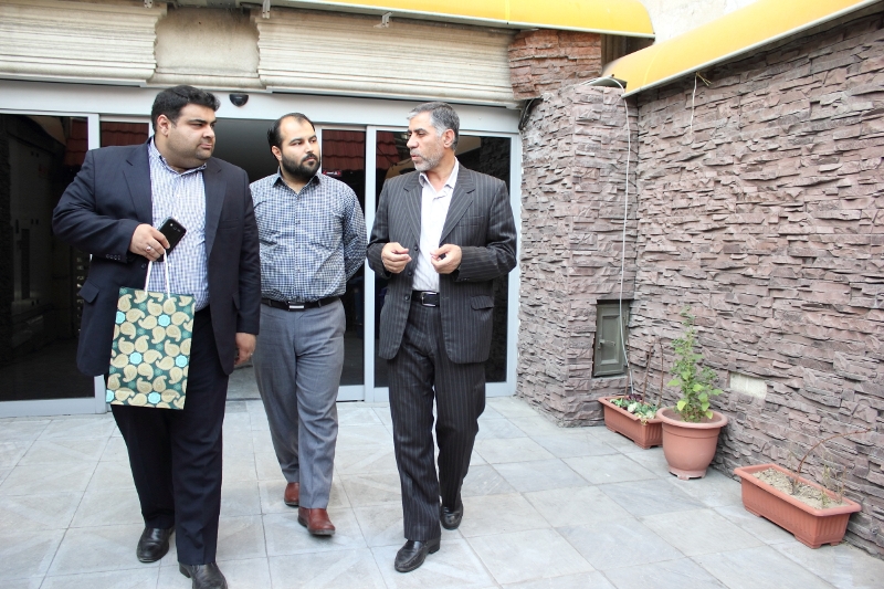 بازدید «ضرغام صادقی» عضو هیئت رئیسه مجلس شورای اسلامی از پایگاه خبری-تحلیلی نماینده