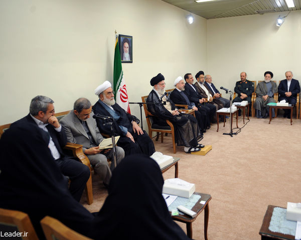 دیدار روحانی و اعضای هیئت دولت با رهبر انقلاب