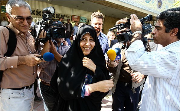 دادگاه فاطمه هاشمی رفسنجانی صبح امروز یکشنبه در دادسرای انقلاب اسلامی تهران برگزار شد.