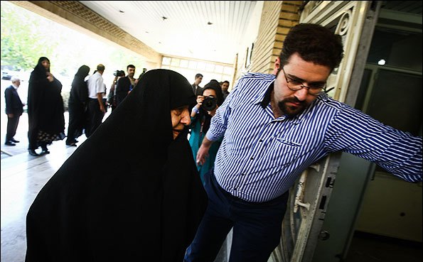 دادگاه فاطمه هاشمی رفسنجانی صبح امروز یکشنبه در دادسرای انقلاب اسلامی تهران برگزار شد.