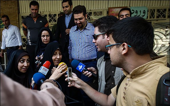 دادگاه فاطمه هاشمی رفسنجانی صبح امروز یکشنبه در دادسرای انقلاب اسلامی تهران برگزار شد.