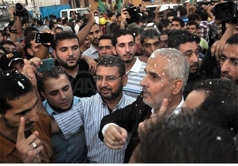 مردم فلسطین با سردادن فریاد الله اکبر شادی خود را از پیروزی مقاومت ابراز کردند.