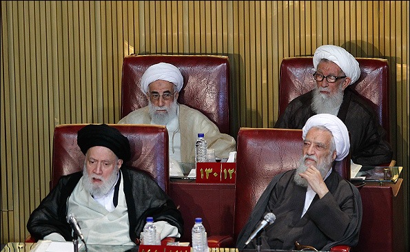 شانزدهمین اجلاس رسمی مجلس خبرگان رهبری صبح امروز سه شنبه به ریاست آیت الله هاشمی شاهرودی در محل مجلس شورای اسلامی سابق برگزار شد.