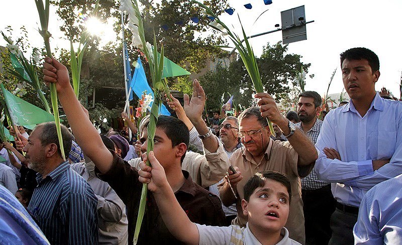 گلباران حرم امام رضا(ع)