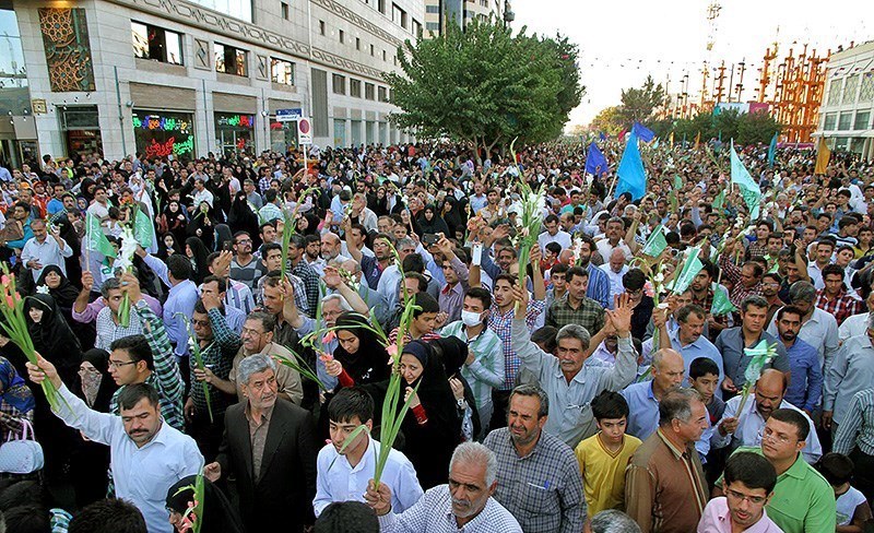 گلباران حرم امام رضا(ع)