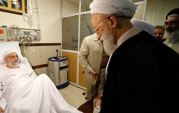 عیادت از رهبرانقلاب