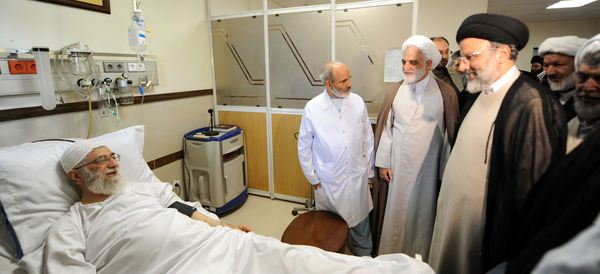 عیادت از رهبرانقلاب