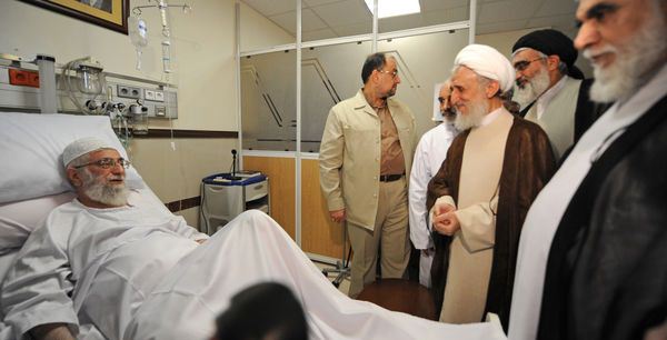 عیادت از رهبرانقلاب