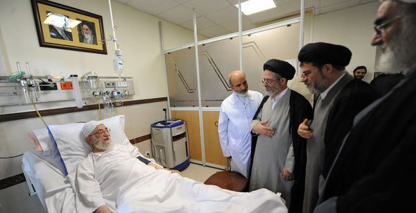 عیادت از رهبرانقلاب