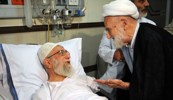 عیادت از رهبرانقلاب