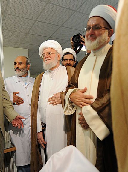 عیادت تعدادی از شخصیت‌های شرکت کننده در همایش «علمای اسلام در حمایت از مقاومت فلسطین» از رهبر انقلاب