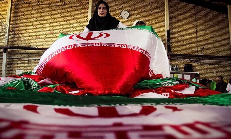 کارگاه تولید پرچم ایران در خمین