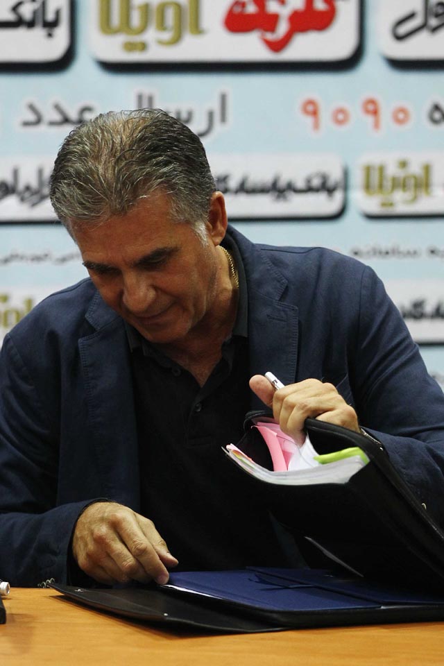 گزارش تصویری عقد قرارداد سرمربی تیم ملی فوتبال و رئیس فدراسیون را مشاهده می کنید.