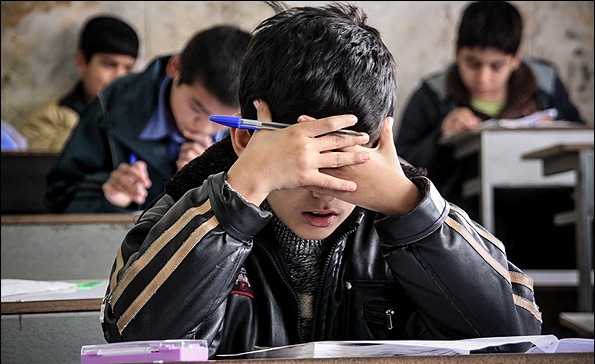 نسیم خنک پاییز که می وزد خاطرات مدرسه و زنگ تفریح و آوای دلنشین معلم را در ذهن ها مرور می کند. مدرسه خانه ی دوم بچه هاست و بعد از محیط خانواده دومین کانونی است که بیشترین اثرگذاری فرهنگی و تربیتی را