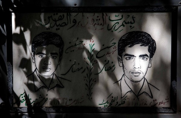 یادو خاطره شهیدان دانش آموز تا ابد زنده و پاینده باد.