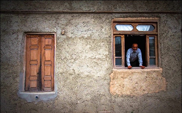 روستای تروجن از توابع شهرستان بهشهر استان مازندران است اهالی این روستا از سادات و بسیار علاقمند به ارزشهای مذهبی و سنتهای ایرانی و اسلامی هستند. پس از پیروزی انقلاب اسلامی و آغاز جنگ تحمیلی اهالی این