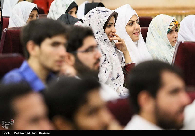 چهارمین جشن پیوندهای آسمانی ویژه طلاب استان فارس، در شیراز برگزار شد.