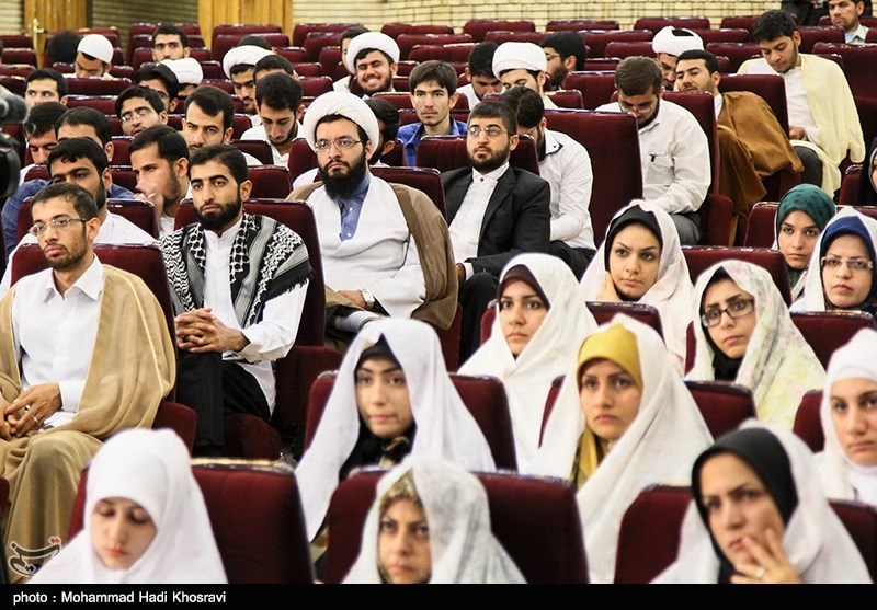 چهارمین جشن پیوندهای آسمانی ویژه طلاب استان فارس، در شیراز برگزار شد.