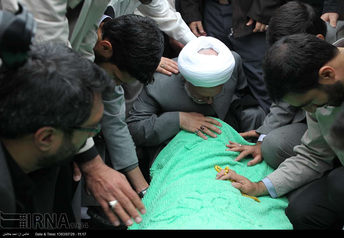 انتقال پیکر آیت الله مهدوی کنی