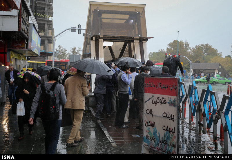 بارش باران پاییزی در تهران