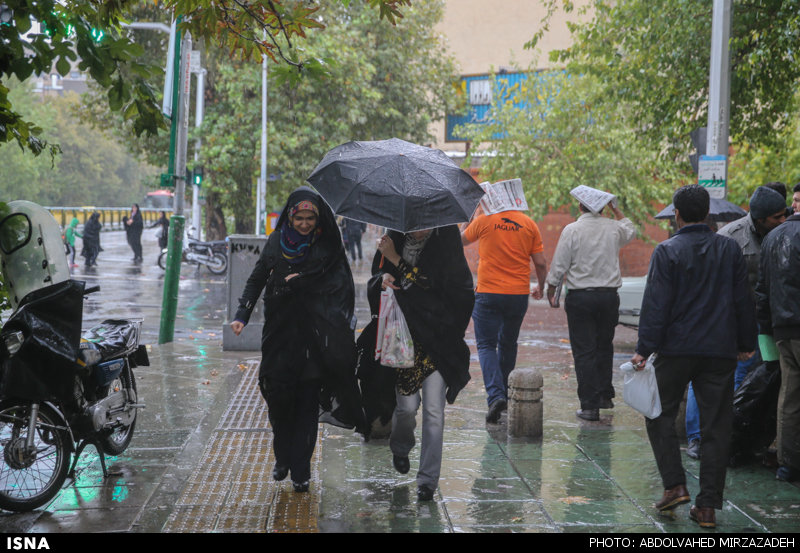 بارش باران پاییزی در تهران