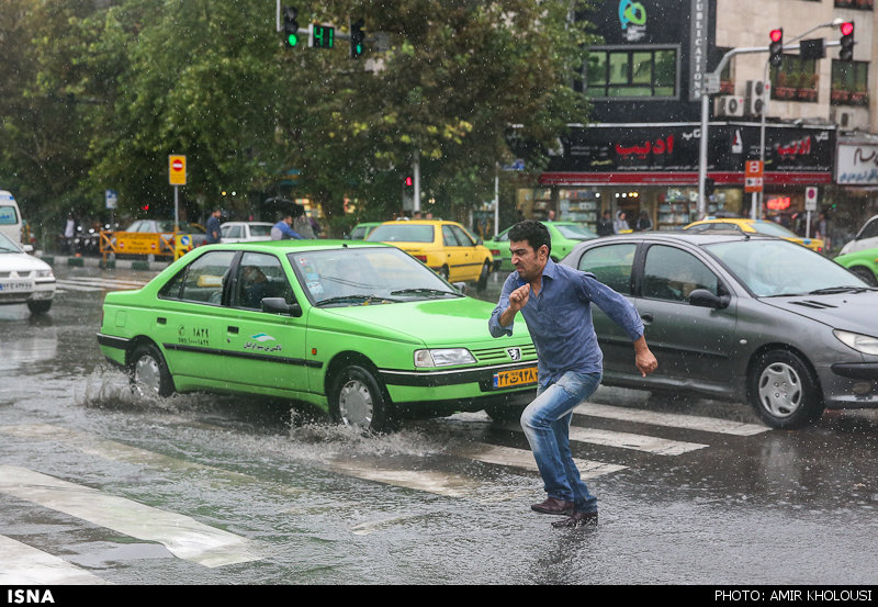 بارش باران پاییزی در تهران