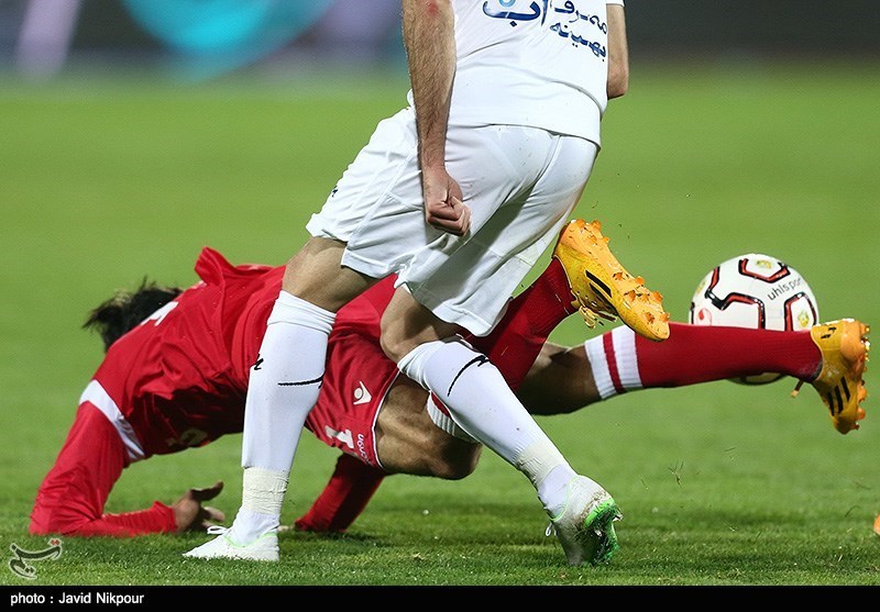 دیدار تیمهای فوتبال پرسپولیس و سایپا