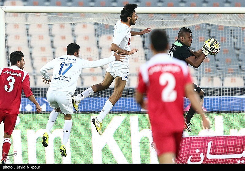 دیدار تیمهای فوتبال پرسپولیس و سایپا