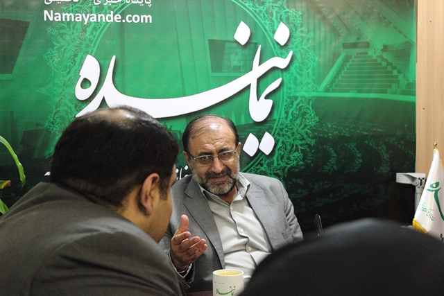«مجتبی رحماندوست» در حاشیه بازدید از سایت «نماینده»