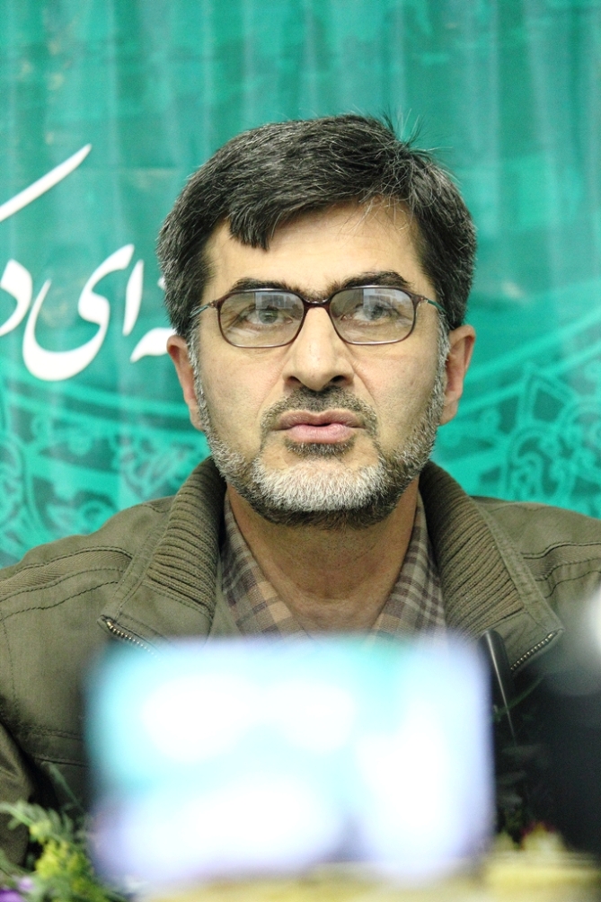 مهدی کوچک زاده در حاشیه بازدید از سایت نماینده