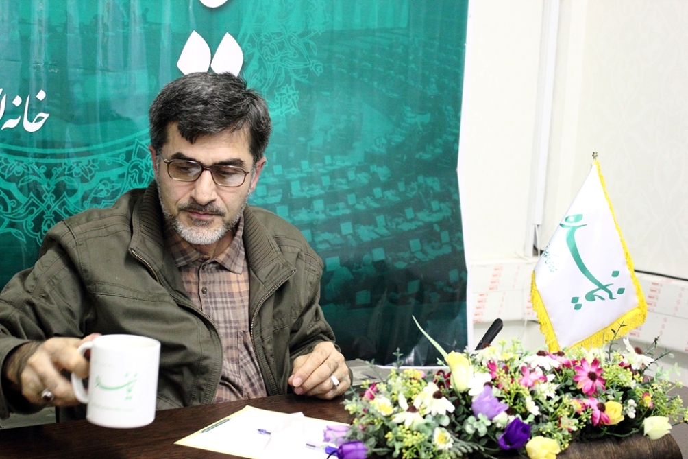 مهدی کوچک زاده در حاشیه بازدید از سایت نماینده