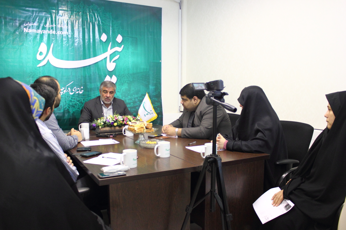 حاشیه بازدید «محمدصالح جوکار» نماینده یزد از پایگاه اطلاع رسانی «نماینده»