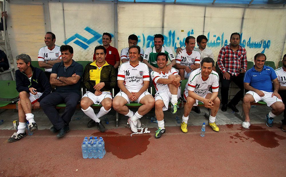 تیم فوتبال منتخب ۹۸