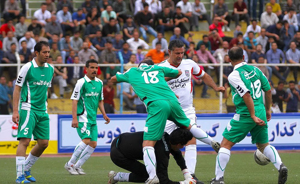تیم فوتبال منتخب ۹۸