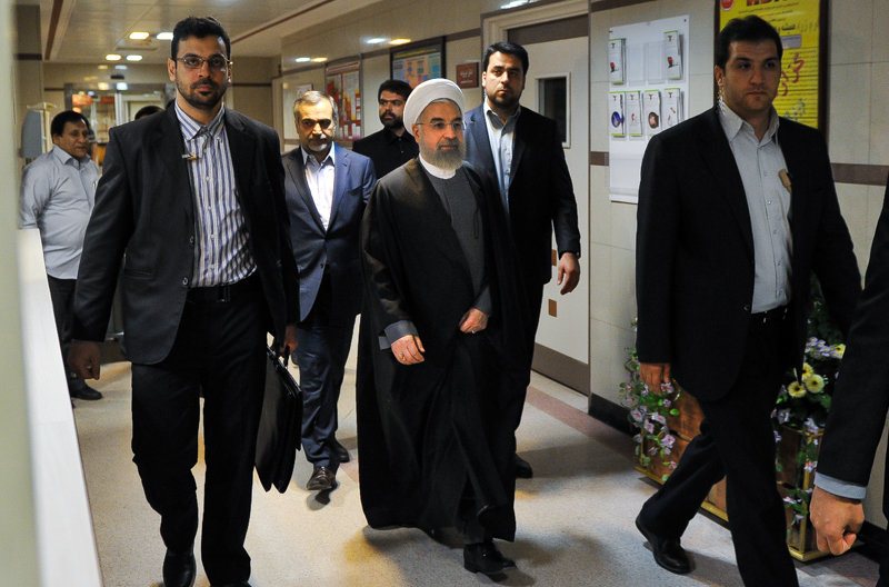 عیادت مسئولان از صالحی