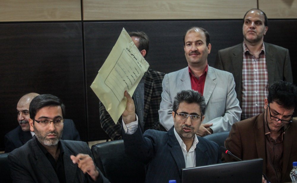 مزایده استقلال و پرسپولیس