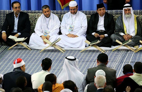 دیدار شرکت‌کننده گان مسابقات قرآن با رهبر انقلاب