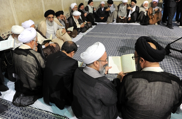 حاشیه های دیدار مسئولان با رهبرانقلاب