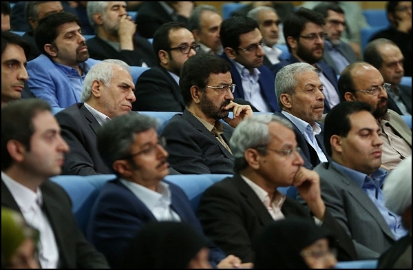 ضیافت افطار رئیس‌جمهور با فعالان احزاب اصولگرا و اصلاح‌طلب