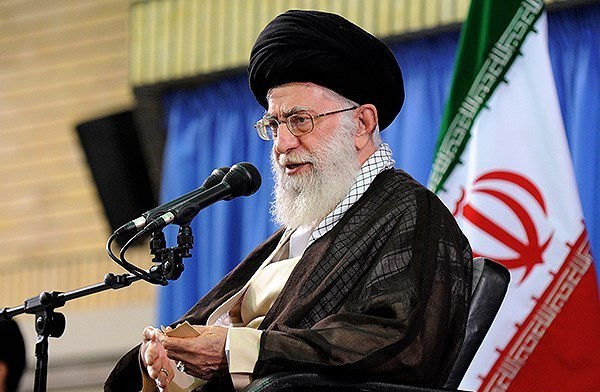 دیدار خانواده‌های شهدای هفتم تیر با رهبر انقلاب