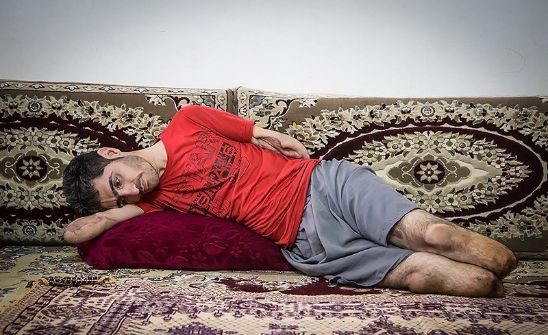 بابا دست و پا ندارد