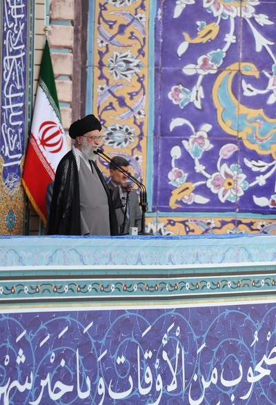 نماز عیدفطر به امامت رهبرانقلاب