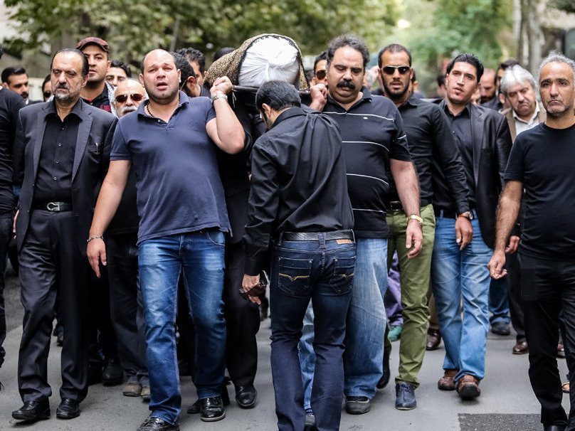 تشییع پیکر مرحوم علی طباطبائی